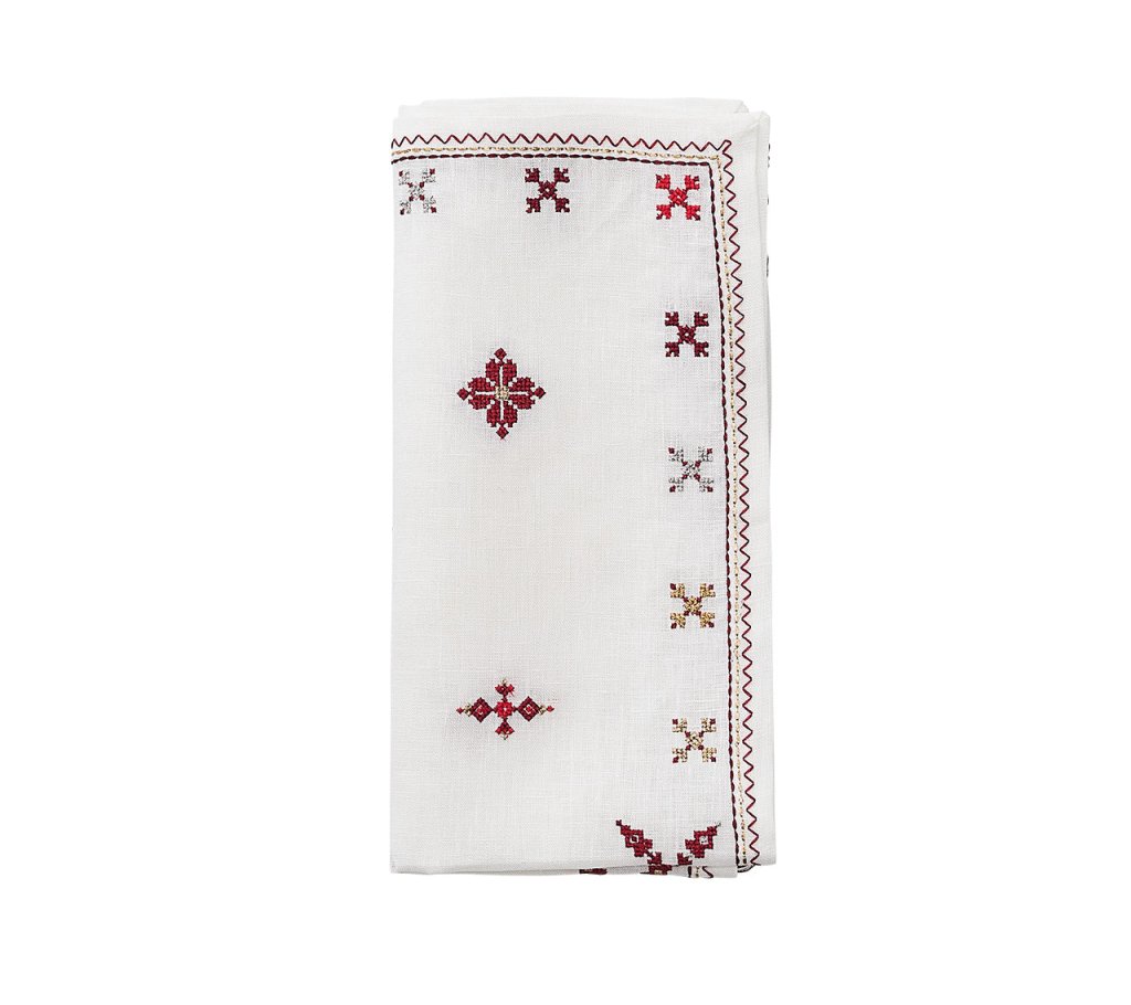 NA1223011WHRDG-white-red-gold-fez-napkin-fold-240429.jpg